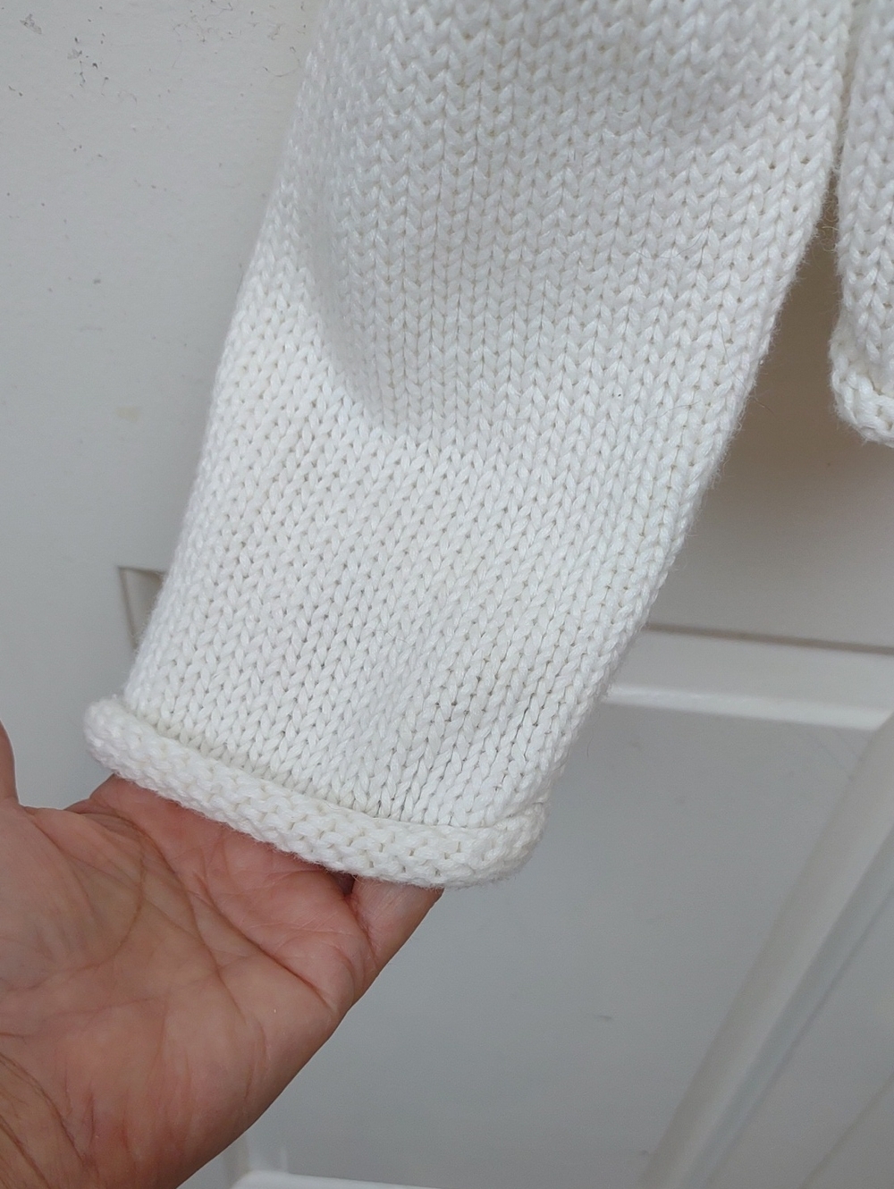 Curio Vintage White Knit Cottage-Style BU Cardigan Whimsical Decorative Buttons - Picture 11 of 15